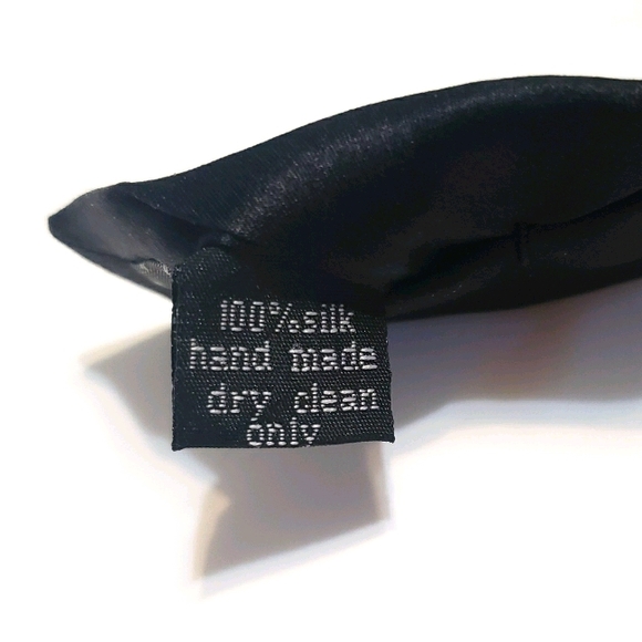 Grey and black polka dot printed silk neck tie - Picture 3 of 6